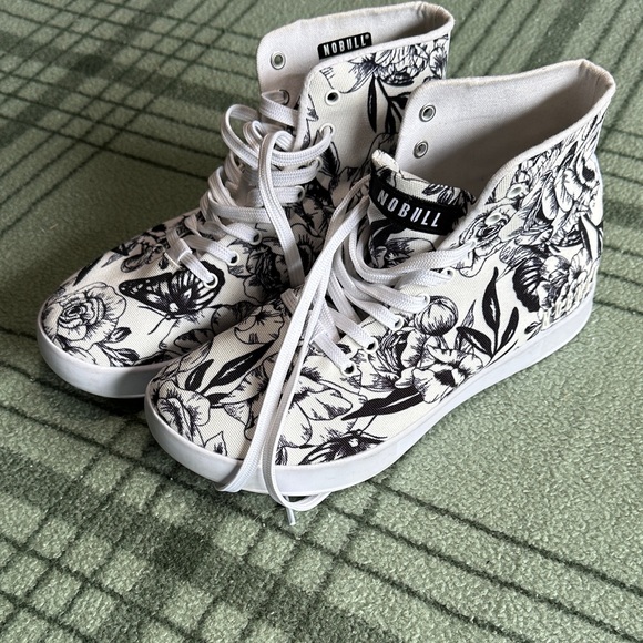 NOBULL Women\'s Black and White Floral High-Top Sneakers